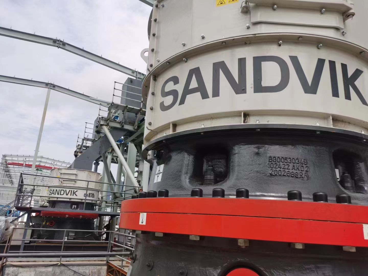 山特維克圓錐破碎機現場